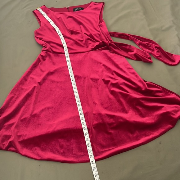 CHELSEA ROSE  🌹  red color Velvet  gorgeous womens midi DRESS size 12” - Picture 12 of 15